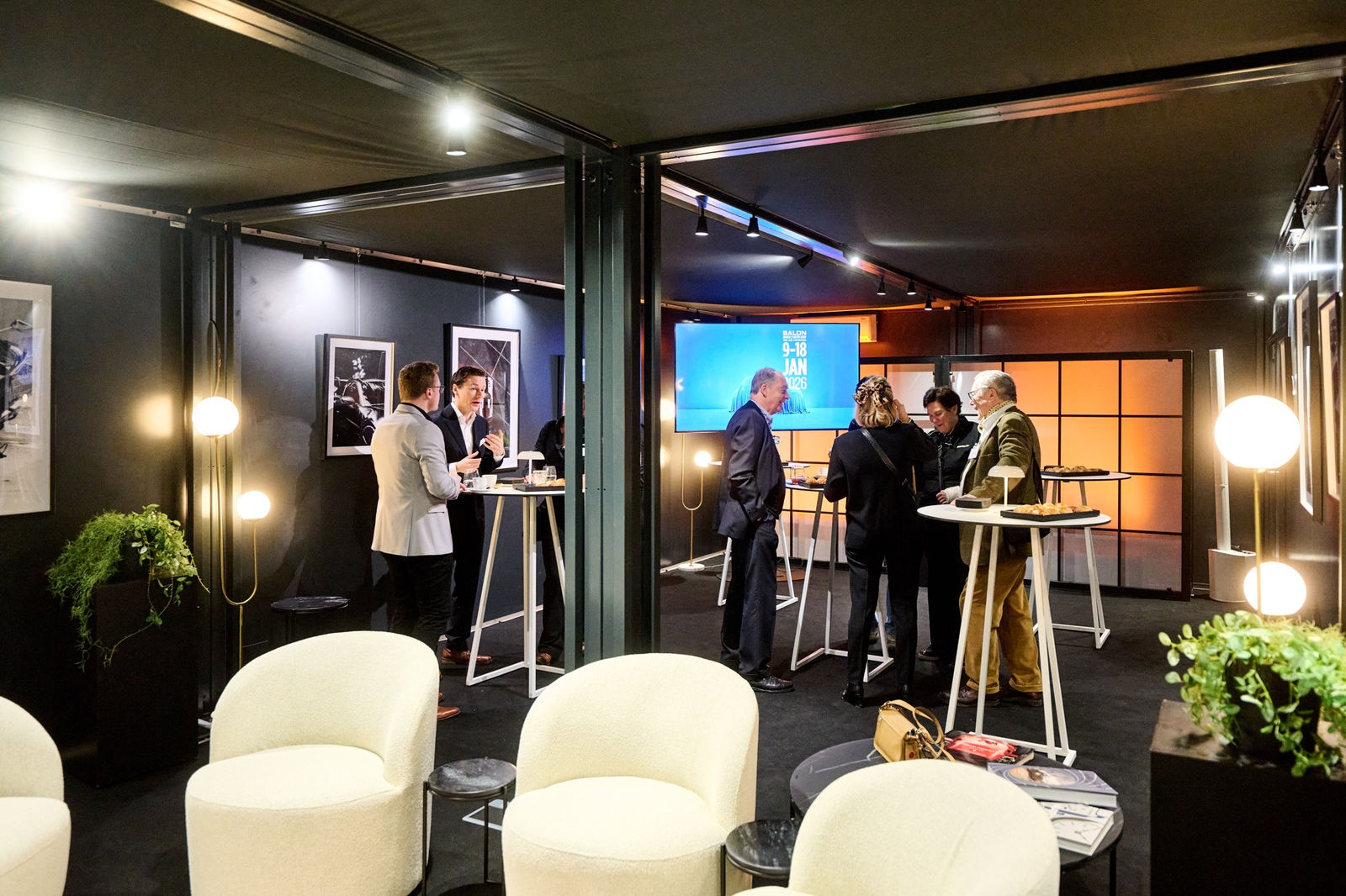 Executive lounge with guests at the Brussels Motor Show